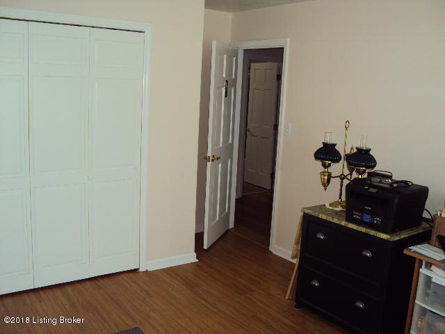 9115 Blowing Tree Road Louisville, KY 40220 - Photo 51 of 81 DSC03934