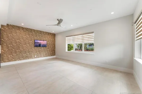 $995,000 | 53 Southeast Seminole Street, Unit 1A, Stuart, FL 34994