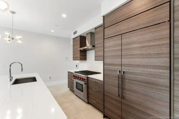 $995,000 | 53 Southeast Seminole Street, Unit 1A, Stuart, FL 34994