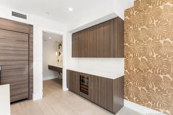 $995,000 | 53 Southeast Seminole Street, Unit 1A, Stuart, FL 34994