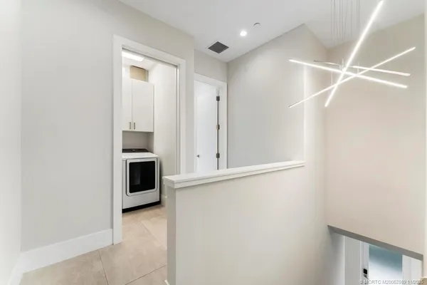 $995,000 | 53 Southeast Seminole Street, Unit 1A, Stuart, FL 34994