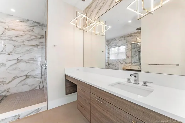 $1,150,000 | 53 Southeast Seminole Street, Unit 1A, Stuart, FL 34994