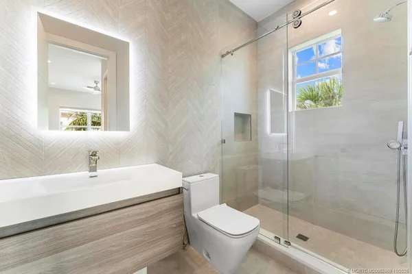 $995,000 | 53 Southeast Seminole Street, Unit 1A, Stuart, FL 34994