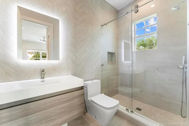 $1,150,000 | 53 Southeast Seminole Street, Unit 1A, Stuart, FL 34994