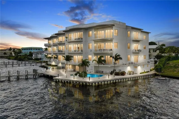 $995,000 | 53 Southeast Seminole Street, Unit 1A, Stuart, FL 34994