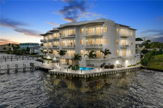 $1,150,000 | 53 Southeast Seminole Street, Unit 1A, Stuart, FL 34994
