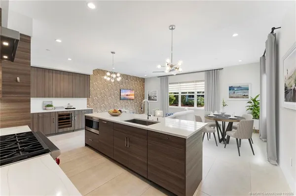 $995,000 | 53 Southeast Seminole Street, Unit 1A, Stuart, FL 34994