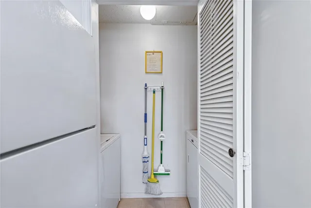 $2,000 | 15425 Fortuna Bay Drive, Unit 304, Corpus Christi, TX 78418