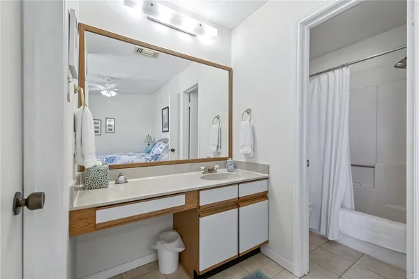 $2,000 | 15425 Fortuna Bay Drive, Unit 304, Corpus Christi, TX 78418