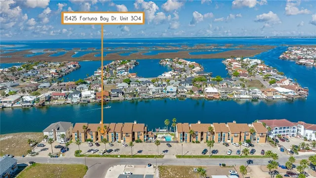 $2,000 | 15425 Fortuna Bay Drive, Unit 304, Corpus Christi, TX 78418