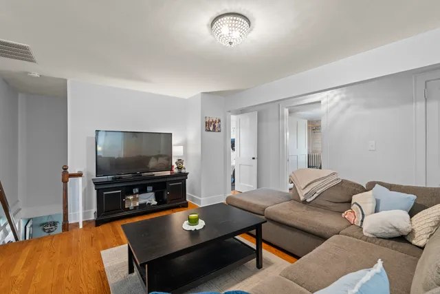 $725,000 | 74 Middle Quarter Road, Woodbury, CT 06798