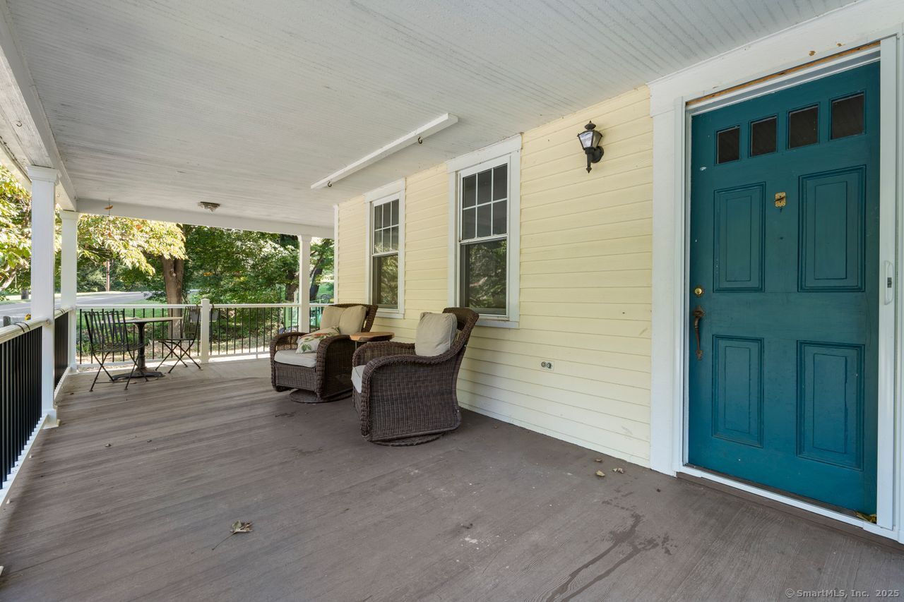 74 Middle Quarter Road Woodbury, CT 06798 - Photo 3 of 38