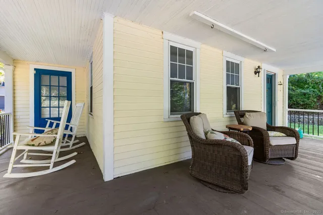 $725,000 | 74 Middle Quarter Road, Woodbury, CT 06798