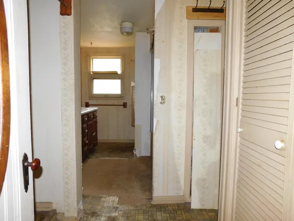 $129,900 | 124 South Chipman Street, Owosso, MI 48867
