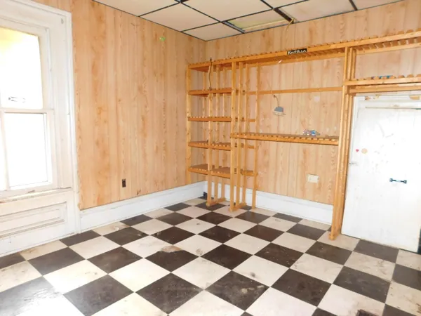 $129,900 | 124 South Chipman Street, Owosso, MI 48867
