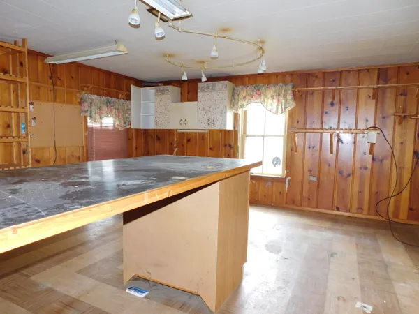 $129,900 | 124 South Chipman Street, Owosso, MI 48867