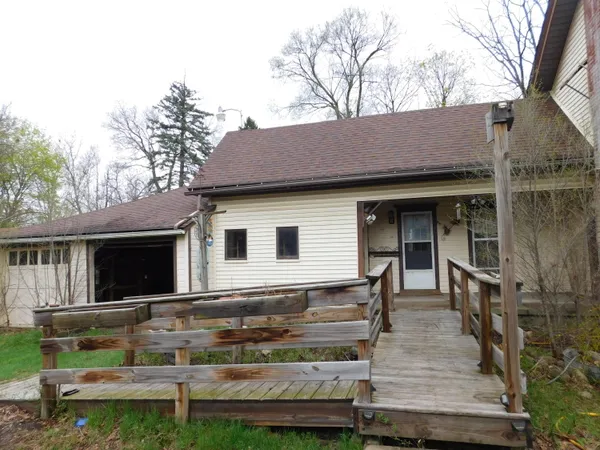 $129,900 | 124 South Chipman Street, Owosso, MI 48867