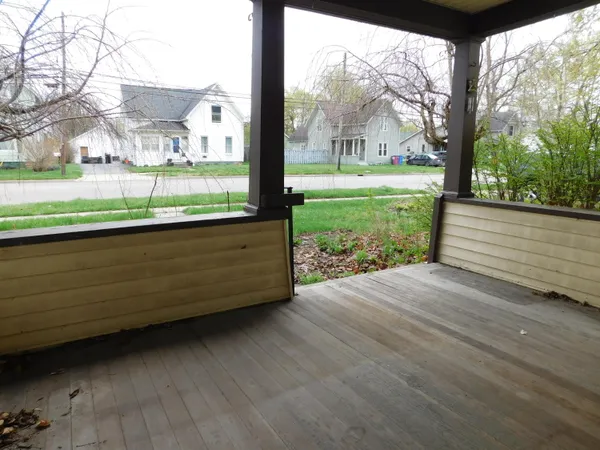 $129,900 | 124 South Chipman Street, Owosso, MI 48867