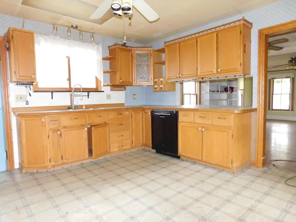 $129,900 | 124 South Chipman Street, Owosso, MI 48867
