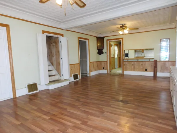 $129,900 | 124 South Chipman Street, Owosso, MI 48867