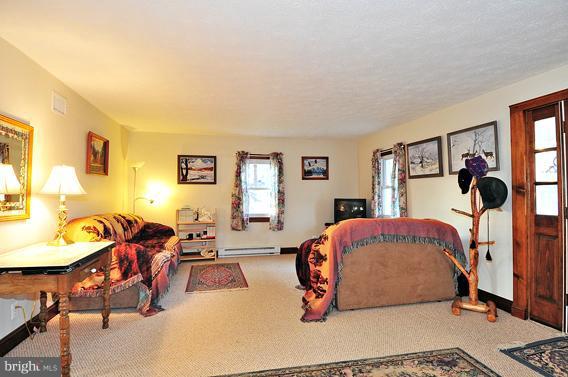 2039 Flag Marsh Road Mount Airy, MD 21771 - Photo 15 of 19 Nice bright family room