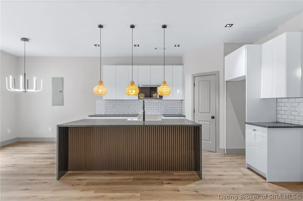 $475,000 | 7725 Northeast Greenbrier Road, Georgetown, IN 47122