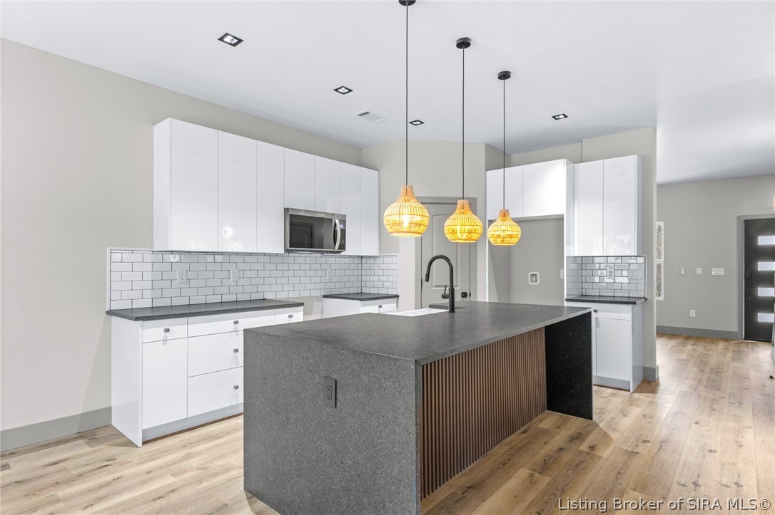 7725 Northeast Greenbrier Road Georgetown, IN 47122 - Photo 19 of 63