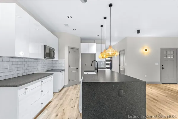 $475,000 | 7725 Northeast Greenbrier Road, Georgetown, IN 47122