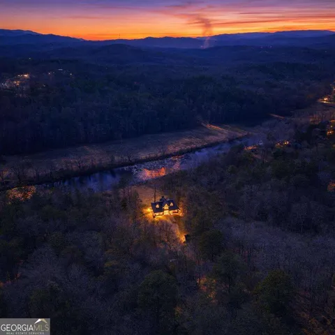$3,200,000 | 661 Toccoa River Forest Lane, Mineral Bluff, GA 30559
