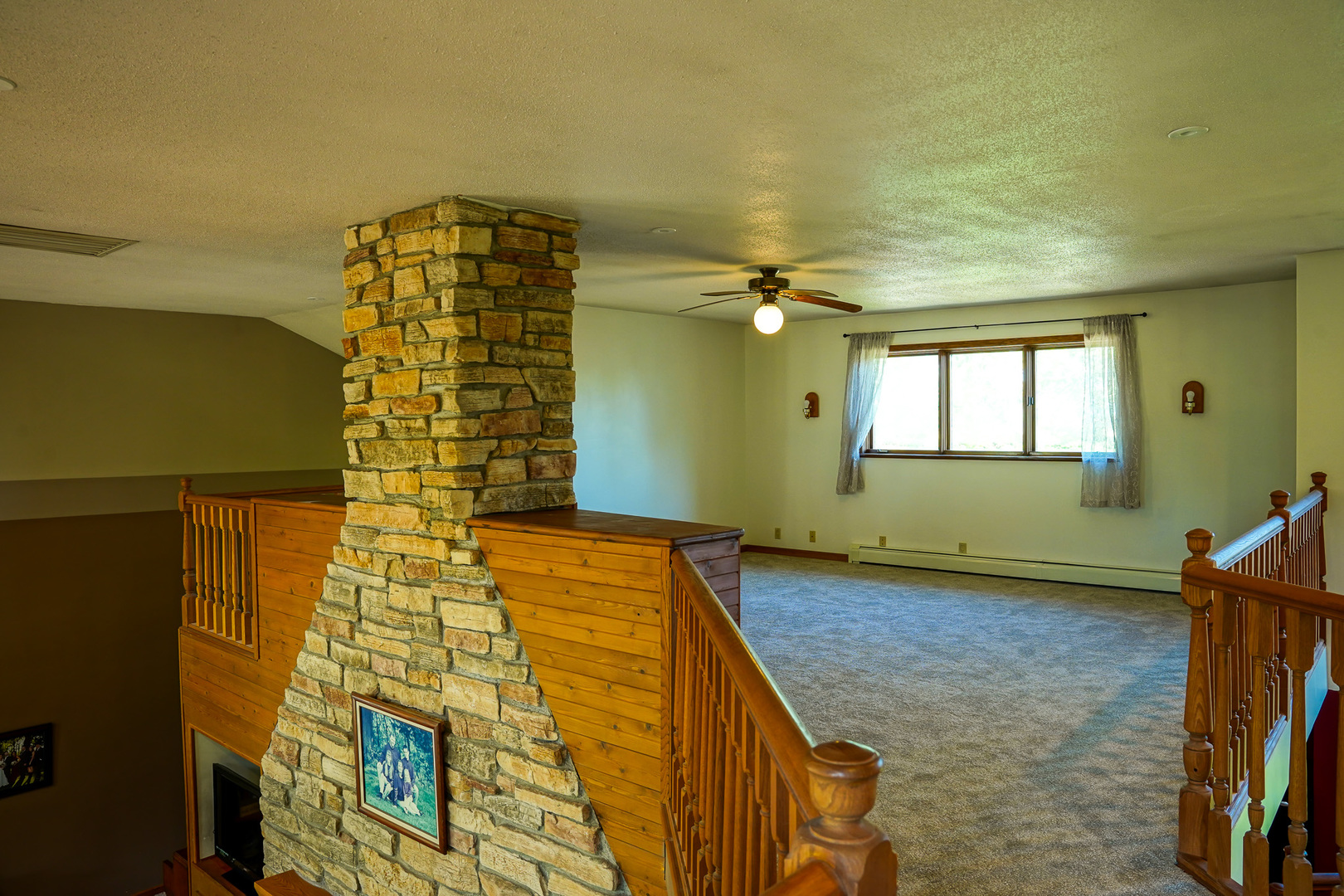 10175 Brown Road Morris, IL 60450 - Photo 13 of 31 a view of an empty room and window