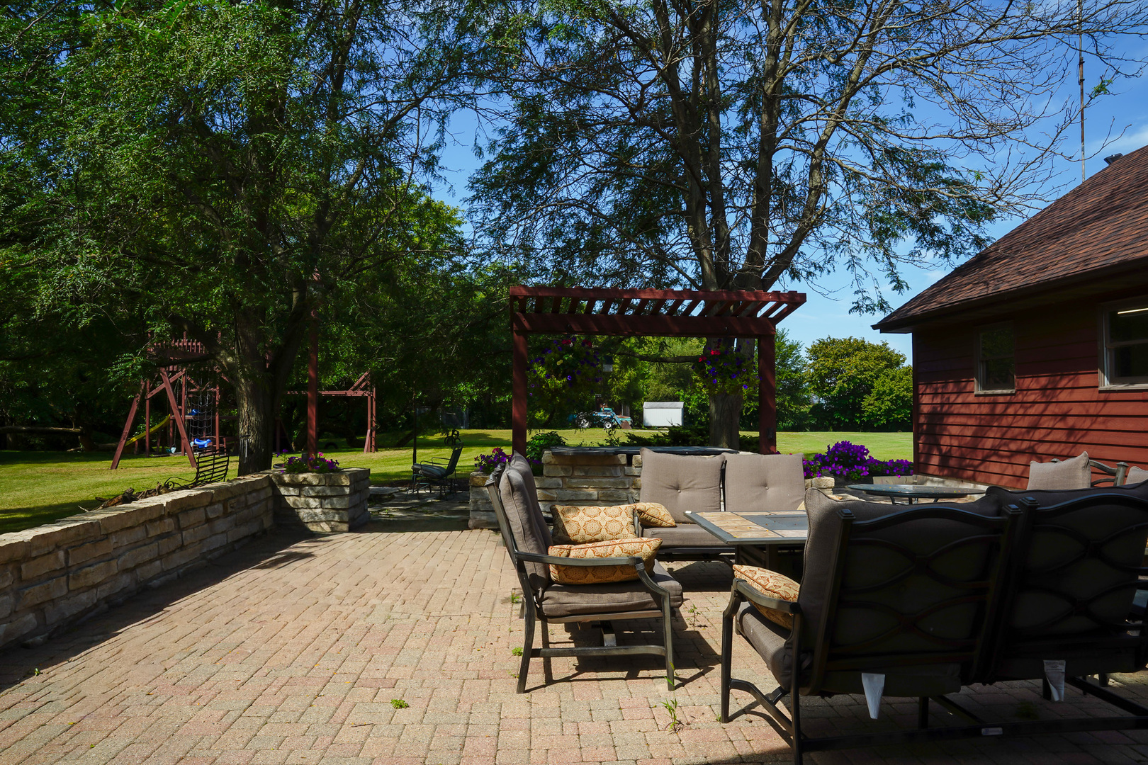 10175 Brown Road Morris, IL 60450 - Photo 6 of 31 a view of backyard with seating space and trees