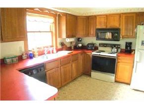 352 Streeter Hill Road Chesterfield, NH 03466 - Photo 4 of 5