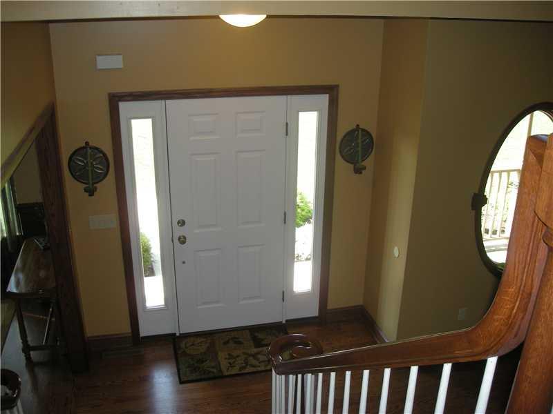 203 Robinson Run Road Butler, PA 16002 - Photo 3 of 25 Entry/Foyer.
