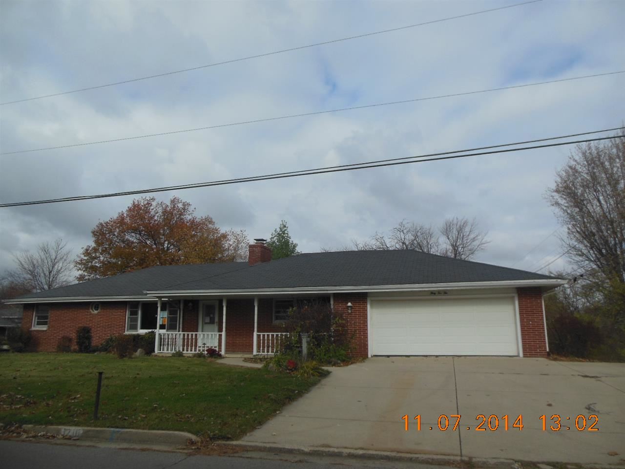 3210 West Petty Road Muncie, IN 47304 - Photo 1 of 22