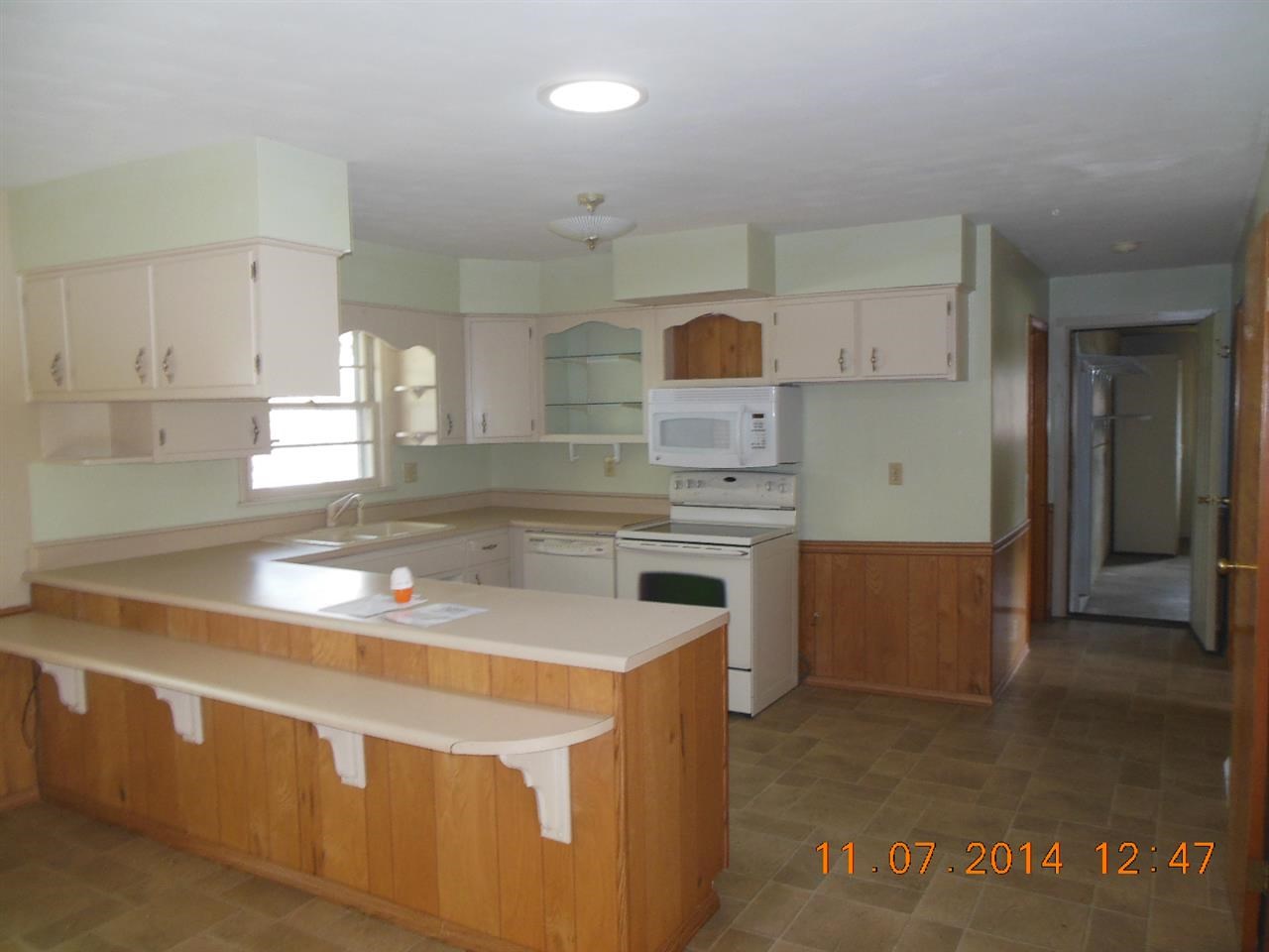 3210 West Petty Road Muncie, IN 47304 - Photo 3 of 22