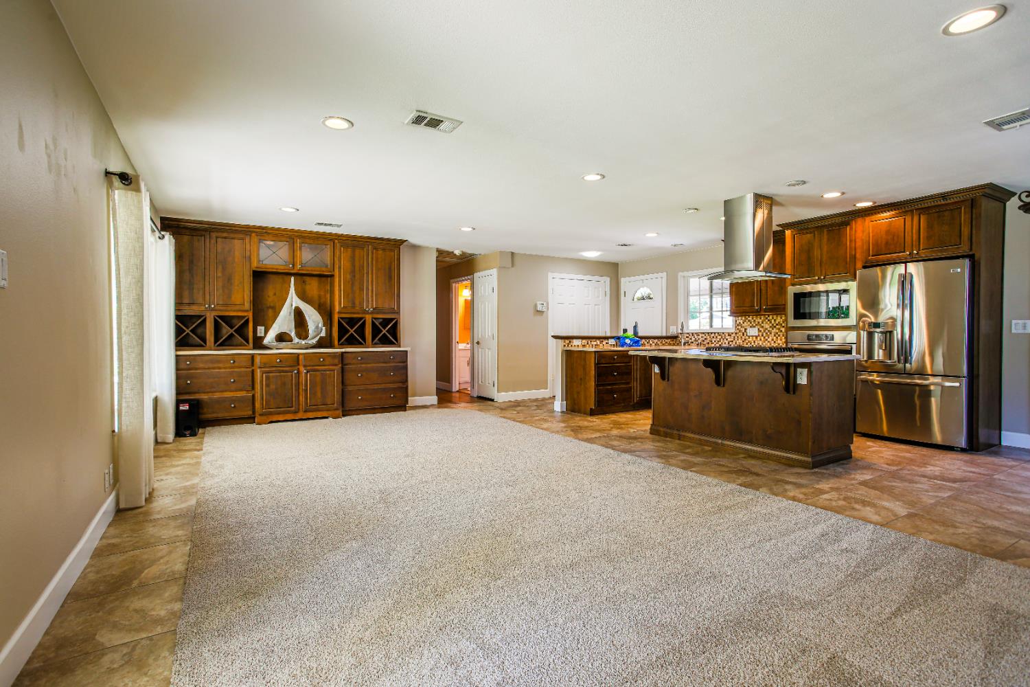 3236 Smathers Way Carmichael, CA 95608 - Photo 11 of 37