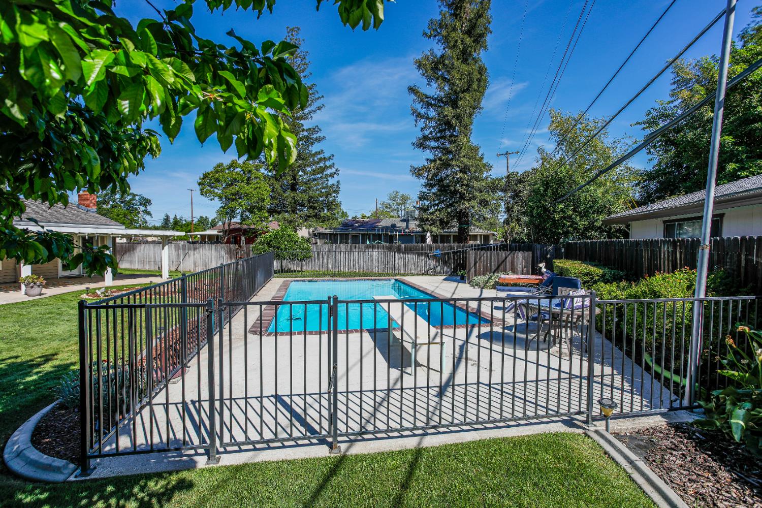 3236 Smathers Way Carmichael, CA 95608 - Photo 5 of 37