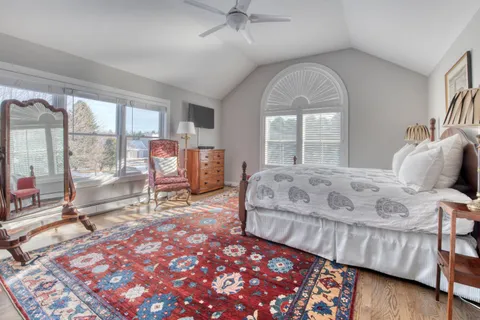92 Pleasant Lane, Southampton, NY 11968