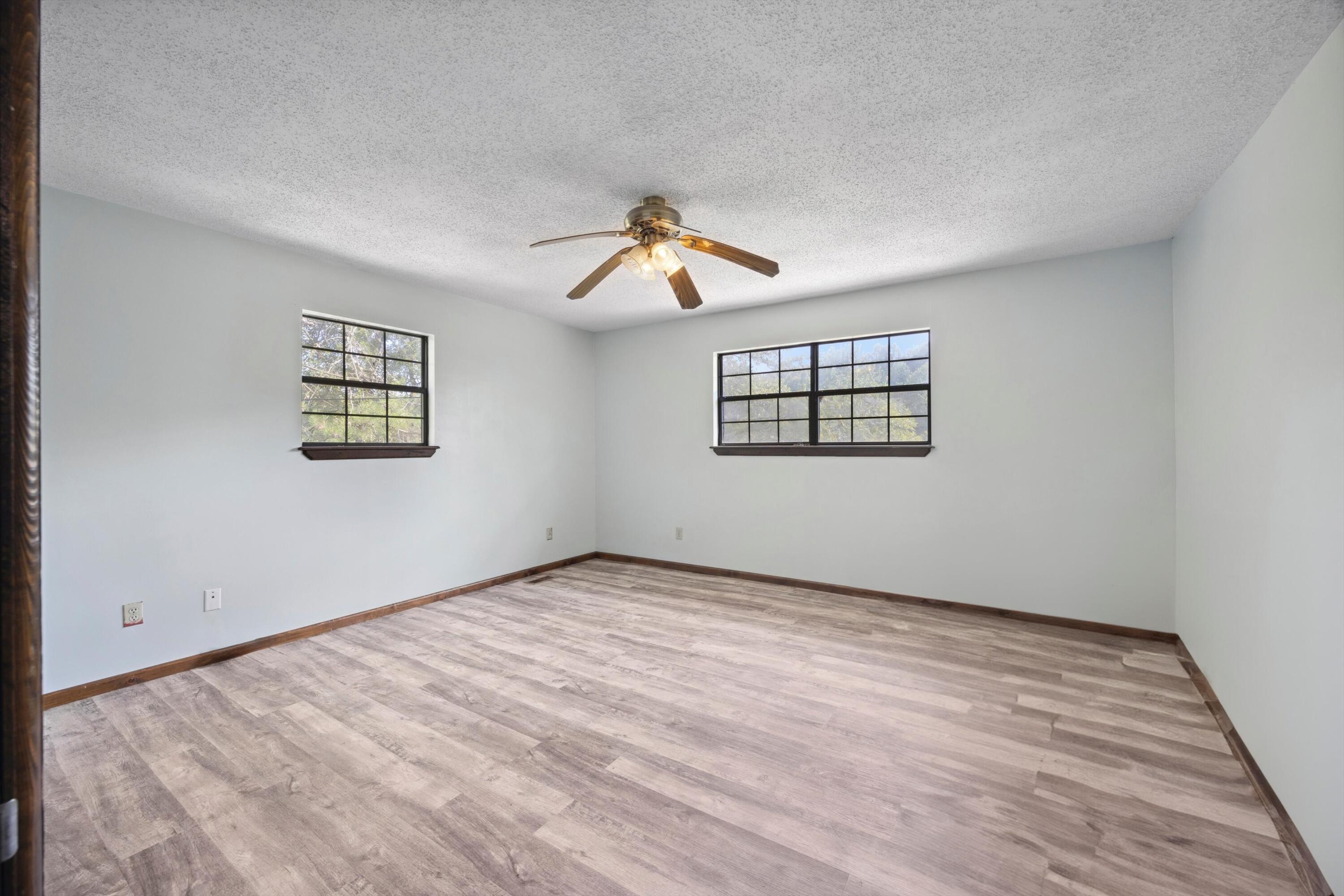 910 Old Lower Mill Road Hixson, TN 37343 - Photo 21 of 22 21-2M6A4574