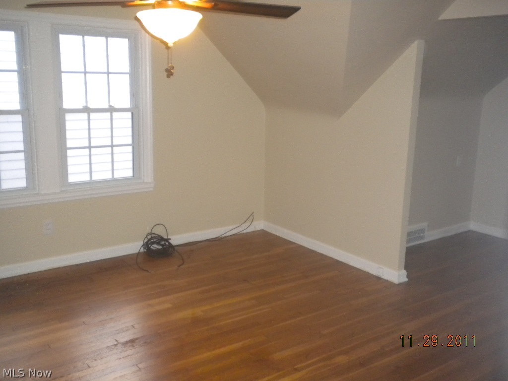 1053 Rushleigh Road Cleveland Heights, OH 44121 - Photo 5 of 12