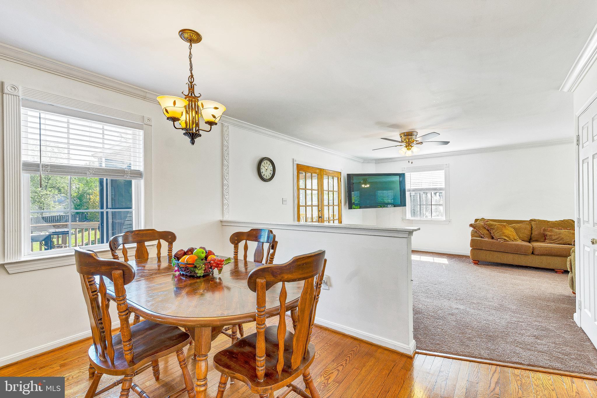 55 Walnut Creek Road Huntingtown, MD 20639 - Photo 15 of 52 Breakfast Area...