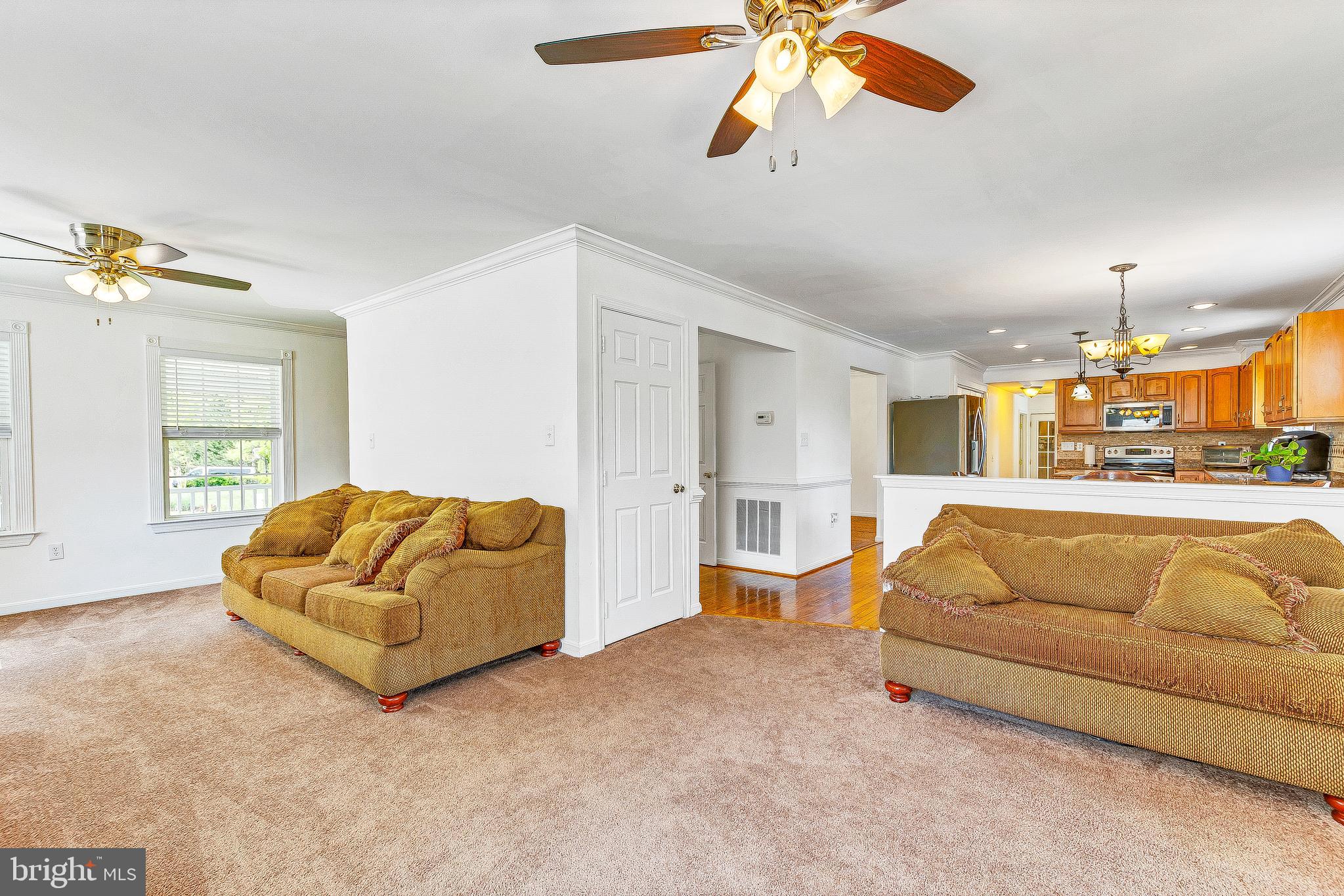 55 Walnut Creek Road Huntingtown, MD 20639 - Photo 18 of 52 Large Living Area...