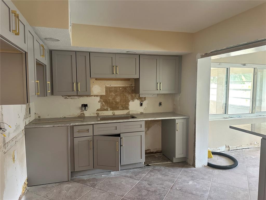 7138 Oelsner Street New Port Richey, FL 34652 - Photo 4 of 20 Gallery Image 4
