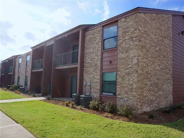 $135,000 | 904 University Oaks Boulevard, Unit 118, College Station, TX 77840