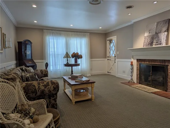 $369,900 | 105 Woodland Avenue, Ridgeway, NY 14103