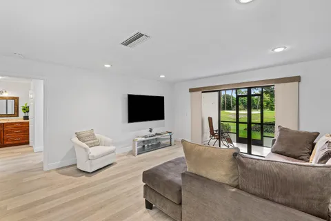 $249,000 | 21506 Juego Circle, Unit 28E, Boca Raton, FL 33433