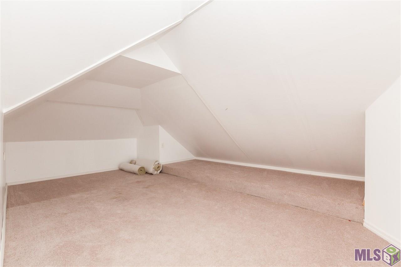 11025 Paddock Avenue Baton Rouge, LA 70816 - Photo 24 of 32 Upstairs Bonus Room