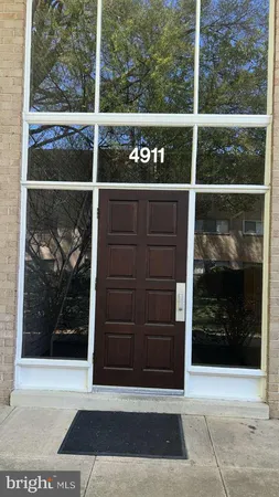 $250,000 | 4911 Americana Drive, Unit 101, Annandale, VA 22003