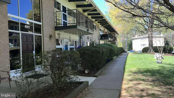 $250,000 | 4911 Americana Drive, Unit 101, Annandale, VA 22003