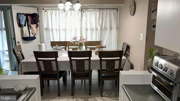 $250,000 | 4911 Americana Drive, Unit 101, Annandale, VA 22003